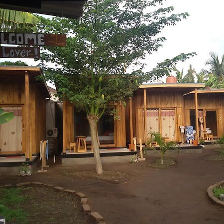 Beach Box Bungalow Гілі-Траванган Номер фото